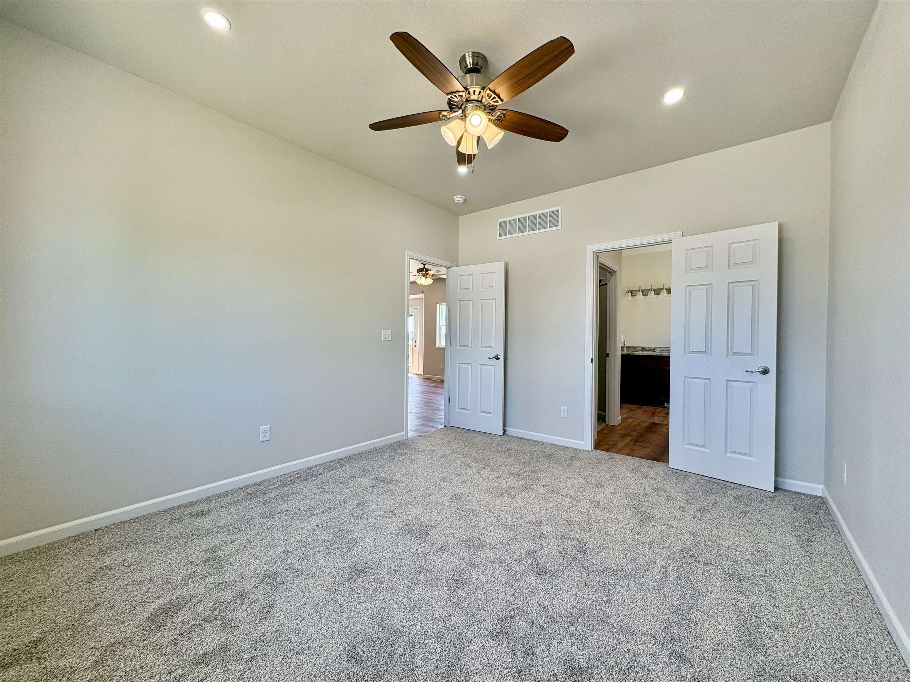 915 Flicker Street Douglas, WY 82633 - Photo 17 of 34