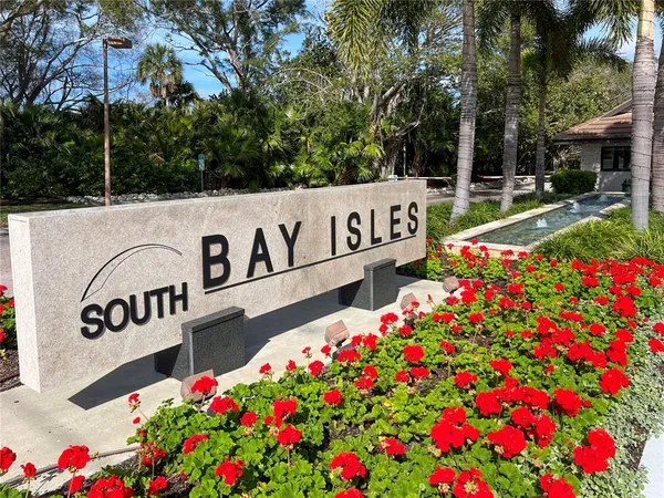 $8,000 | 2377 Harbour Oaks Drive, Longboat Key, FL 34228