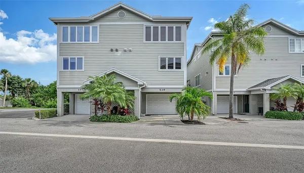 $639,000 | 539 Forest Way, Unit 539, Longboat Key, FL 34228