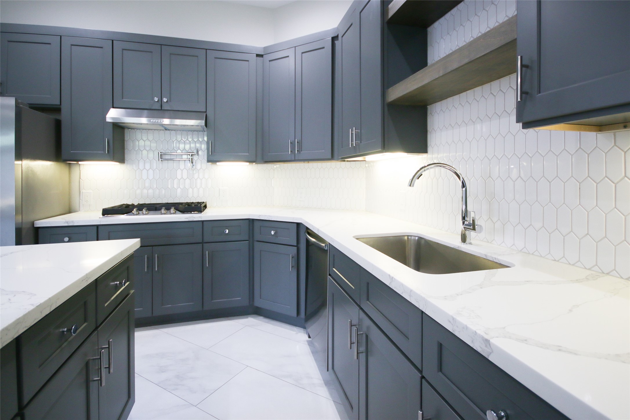 5113 Hershe Street, Unit B Houston, TX 77020 - Photo 11 of 44