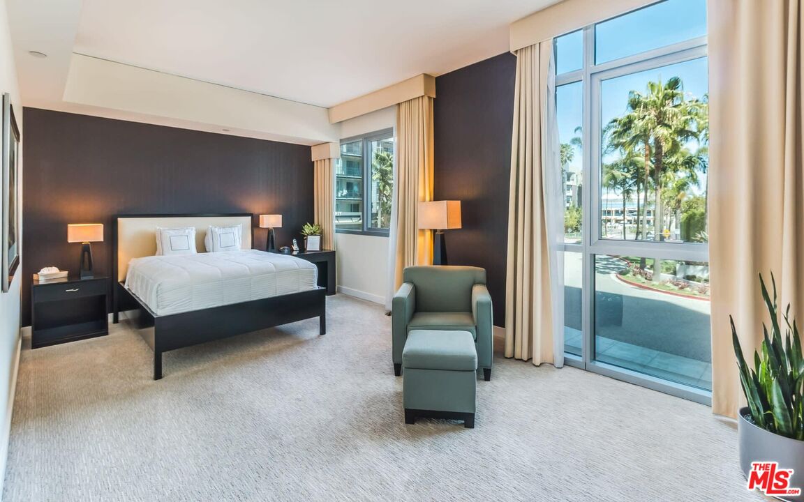 13650 Marina Pointe Drive, Unit 403 Marina del Rey, CA 90292 - Photo 42 of 47