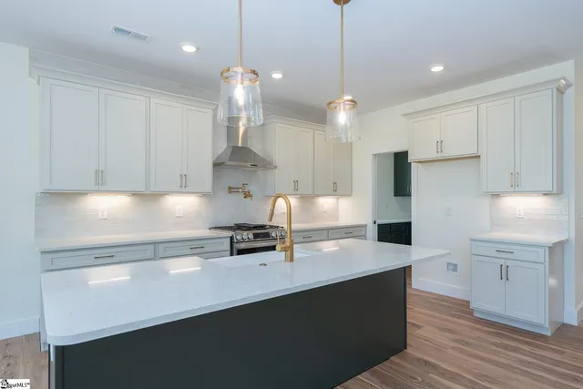 $599,900 | 723 Holliday Dam Road, Honea Path, SC 29654