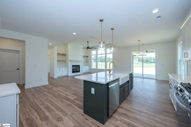 $599,900 | 723 Holliday Dam Road, Honea Path, SC 29654