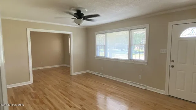 $1,800 | 461 Lora Lane, Winterville, NC 28590