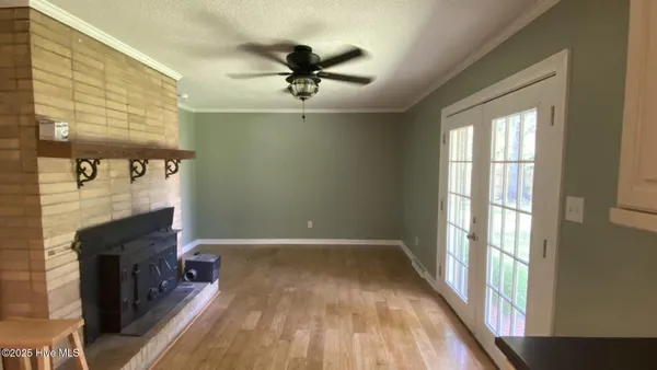 $1,800 | 461 Lora Lane, Winterville, NC 28590