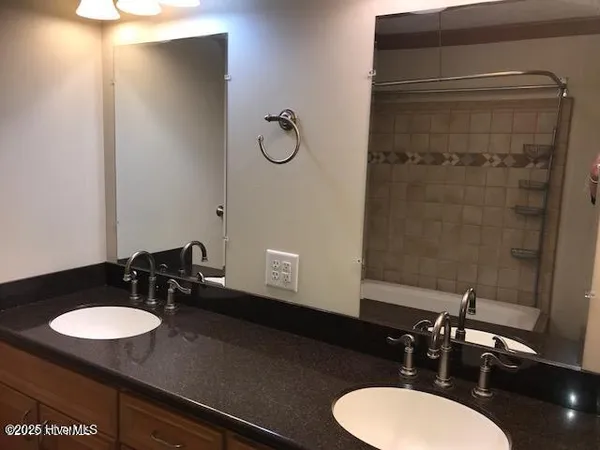 $1,800 | 461 Lora Lane, Winterville, NC 28590