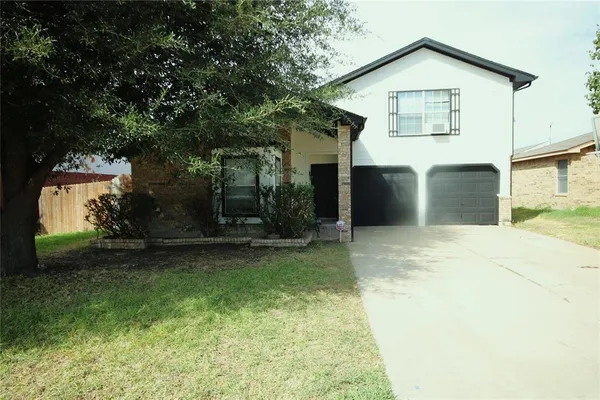 $2,950 | 6414 Juliette Run, Arlington, TX 76002