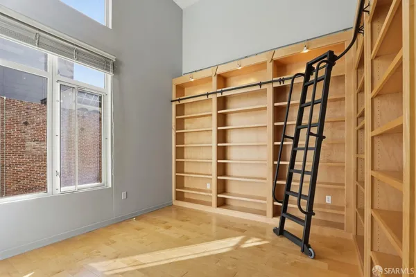 $1,050,000 | 25 South 3rd Street, Unit 118, San Jose, CA 95113
