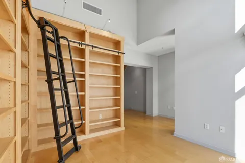 $1,050,000 | 25 South 3rd Street, Unit 118, San Jose, CA 95113