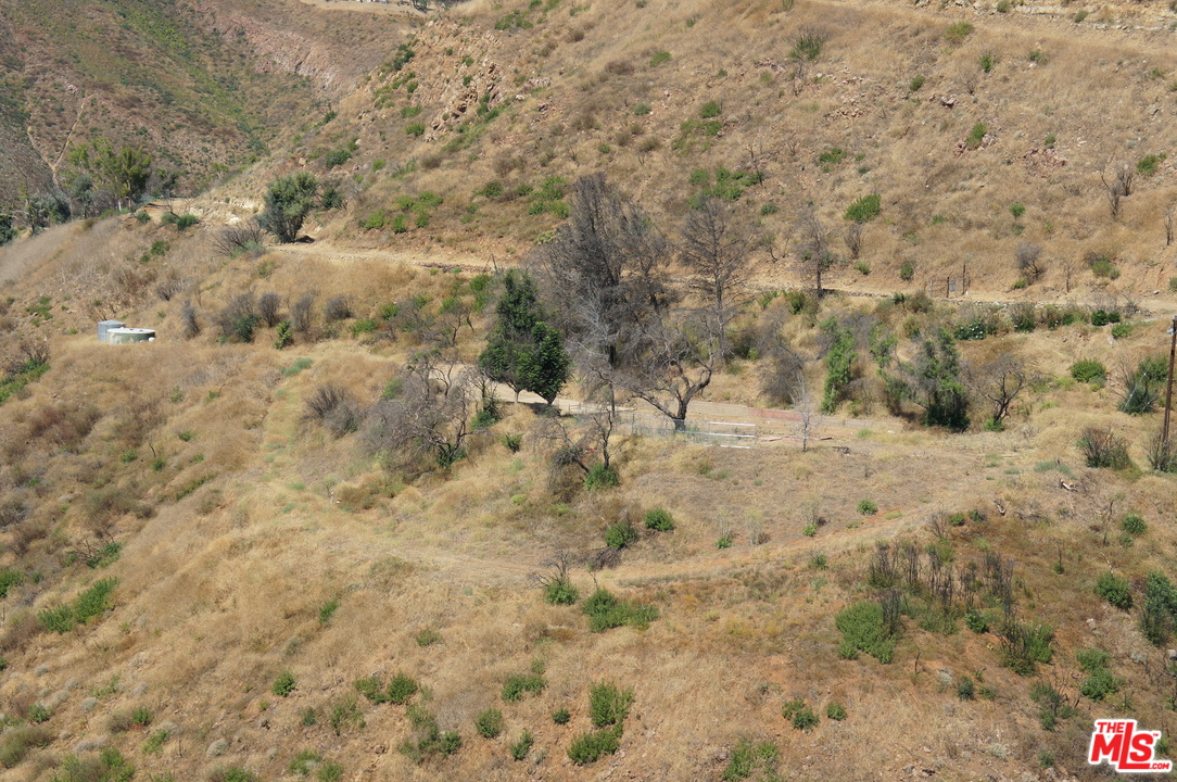 9625 Wells Road Malibu, CA 90265 - Photo 10 of 14