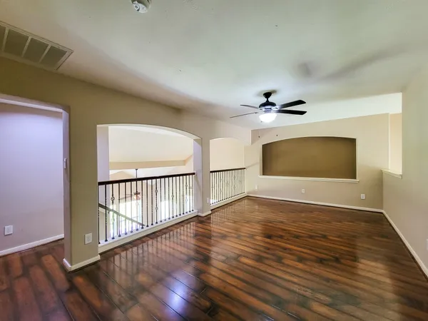 a view of an entryway of the house