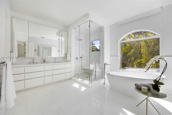 $25,000 | 2760 Brickell Court, Unit 2760, Miami, FL 33133