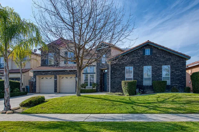 $850,000 | 1420 North Dewitt Avenue, Clovis, CA 93619