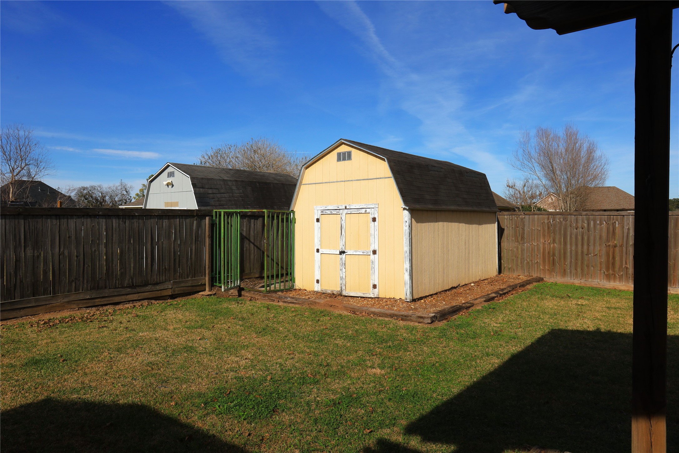 218 Hickory Street Sweeny, TX 77480 - Photo 12 of 13 a view of a back yard of the house