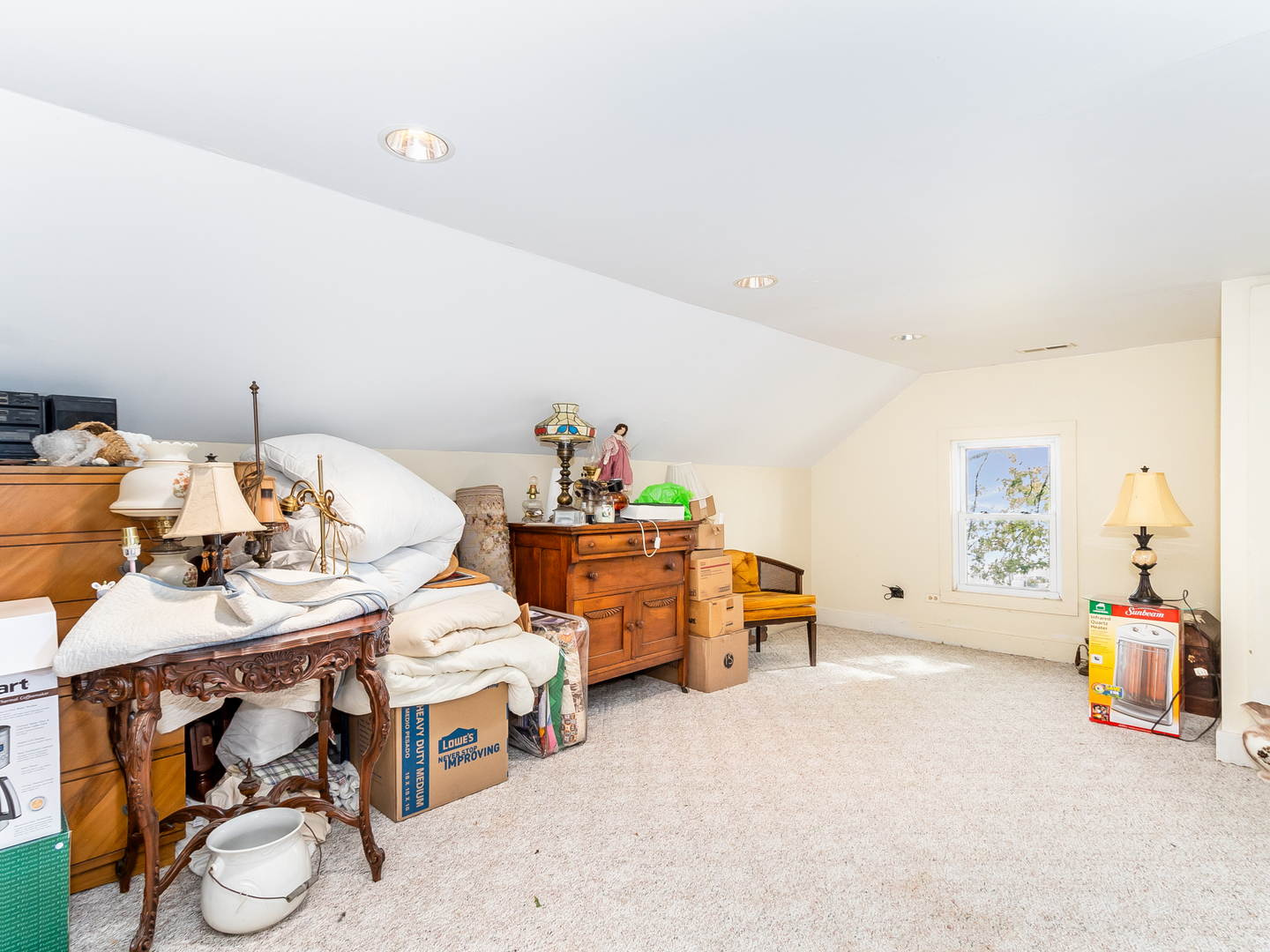 13561 West Kennedy Road Manhattan, IL 60442 - Photo 9 of 28 a view of a room with furniture and toys