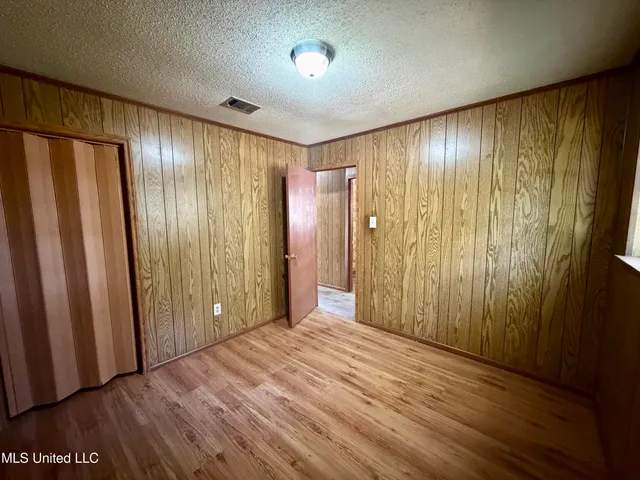 $925 | 5031 Community Avenue, Moss Point, MS 39563