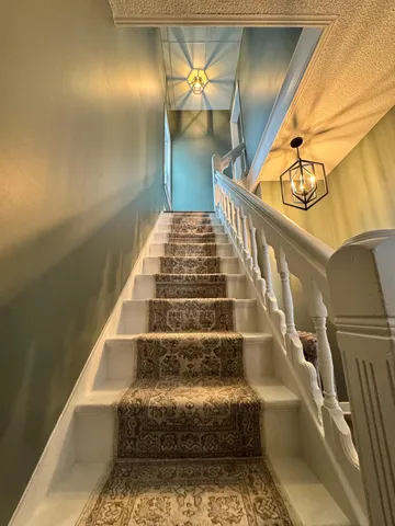 $324,900 | 71 Winifred Street West, St. Paul, MN 55107