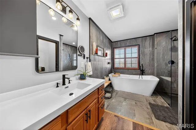 $485,000 | 210 Tanner Drive, Wentzville, MO 63385