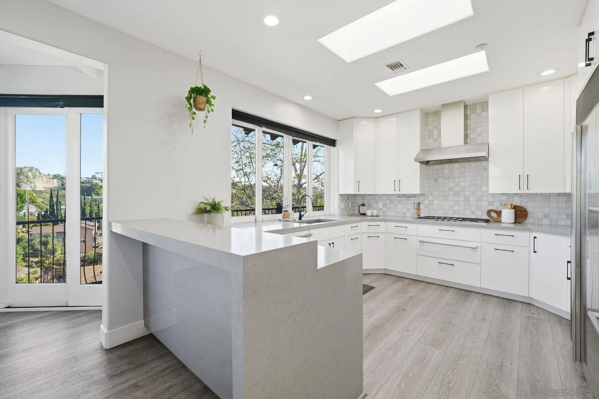 9610 Vista Del Sol Spring Valley, CA 91977 - Photo 14 of 73