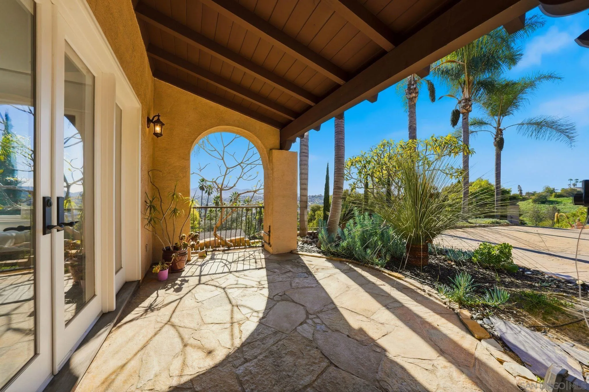 9610 Vista Del Sol Spring Valley, CA 91977 - Photo 4 of 73