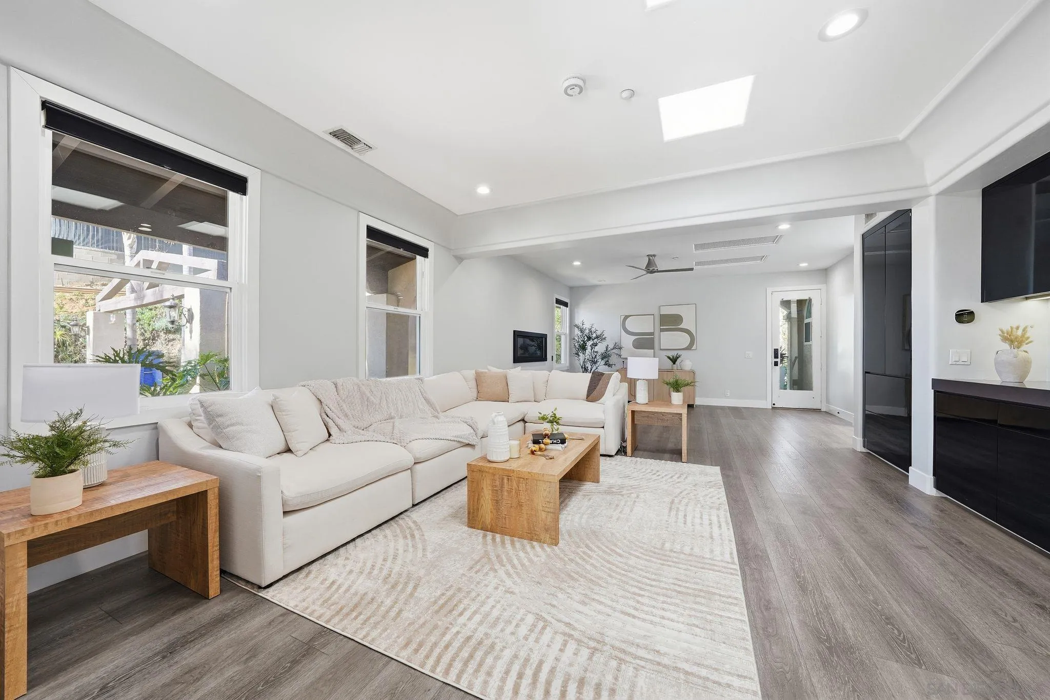 9610 Vista Del Sol Spring Valley, CA 91977 - Photo 10 of 73