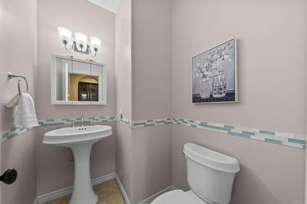 $1,649,000 | 1022 Straightaway Court, Oceanside, CA 92057