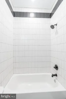 $2,395 | 2414 Frankford Avenue, Unit 2, Philadelphia, PA 19125