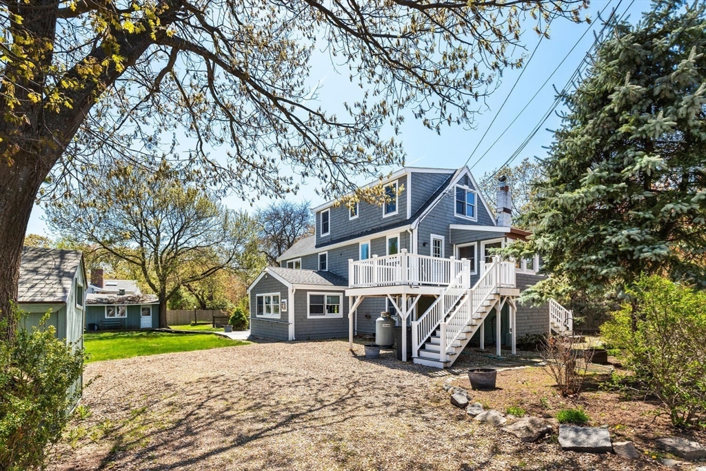 18 Wingaersheek Road Gloucester, MA 01930 - Photo 3 of 31 Gallery Image 3