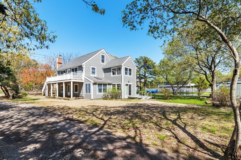 18 Wingaersheek Road Gloucester, MA 01930 - Photo 6 of 31 Gallery Image 6