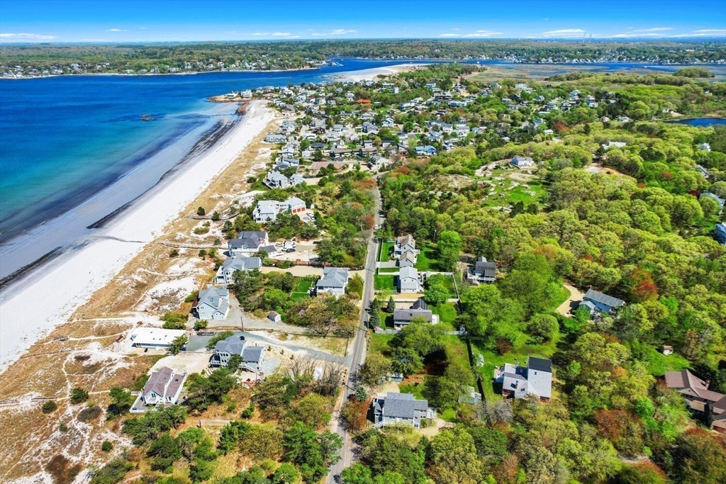18 Wingaersheek Road Gloucester, MA 01930 - Photo 8 of 31 Gallery Image 8