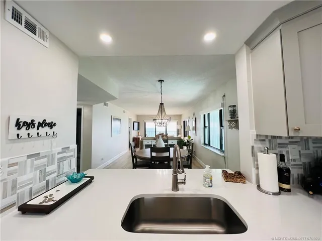 $6,500 | 9400 South Ocean Drive, Unit 608B, Jensen Beach, FL 34957