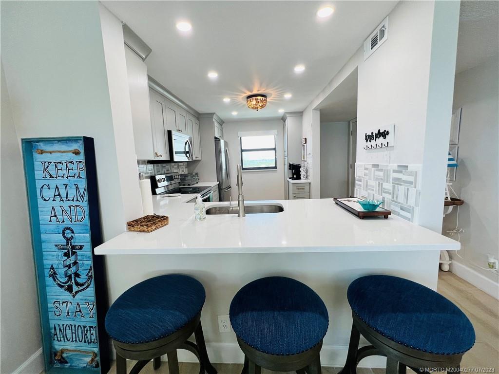 9400 South Ocean Drive, Unit 608B Jensen Beach, FL 34957 - Photo 17 of 87