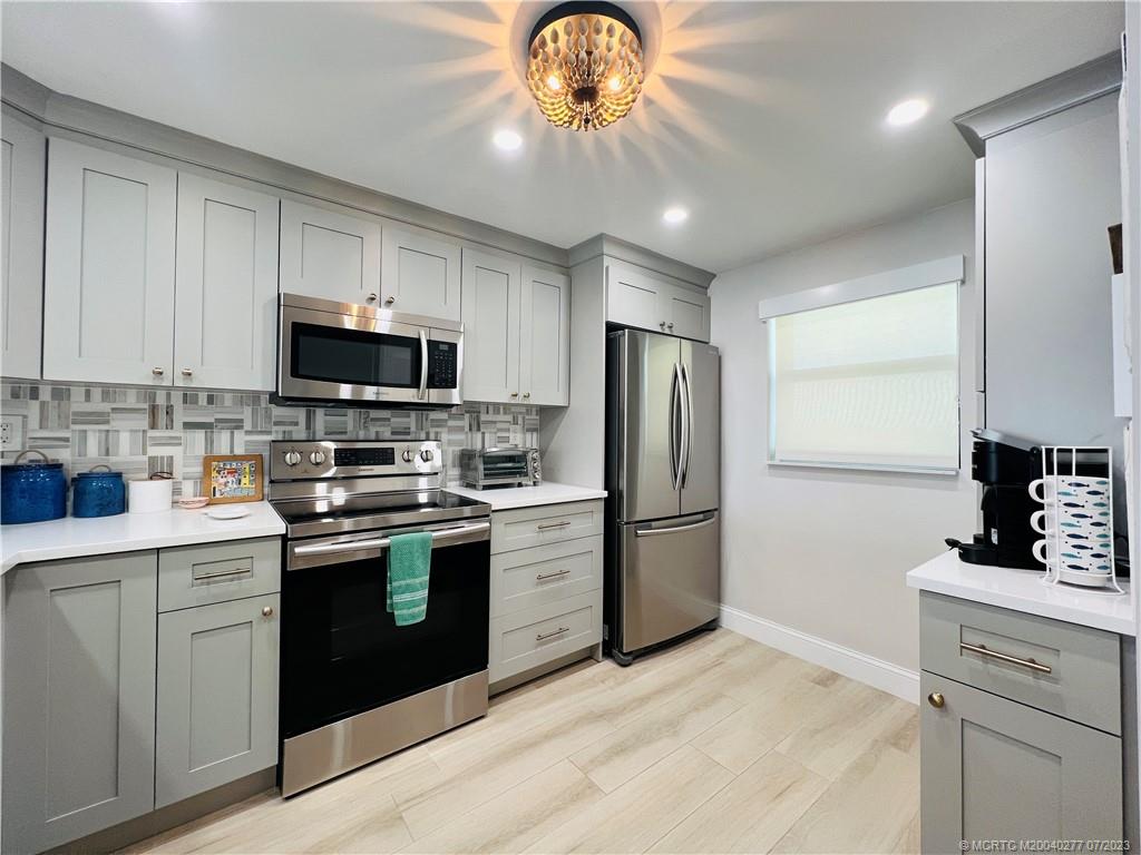 9400 South Ocean Drive, Unit 608B Jensen Beach, FL 34957 - Photo 6 of 87