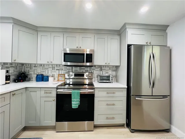 $6,500 | 9400 South Ocean Drive, Unit 608B, Jensen Beach, FL 34957