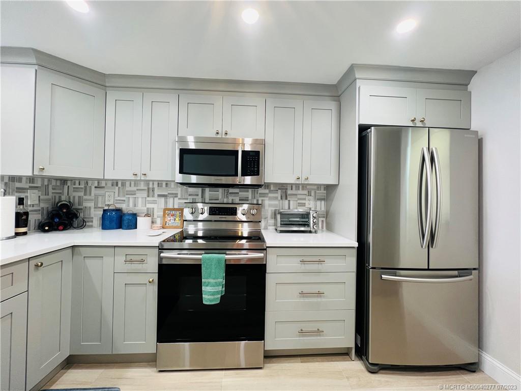 9400 South Ocean Drive, Unit 608B Jensen Beach, FL 34957 - Photo 7 of 87