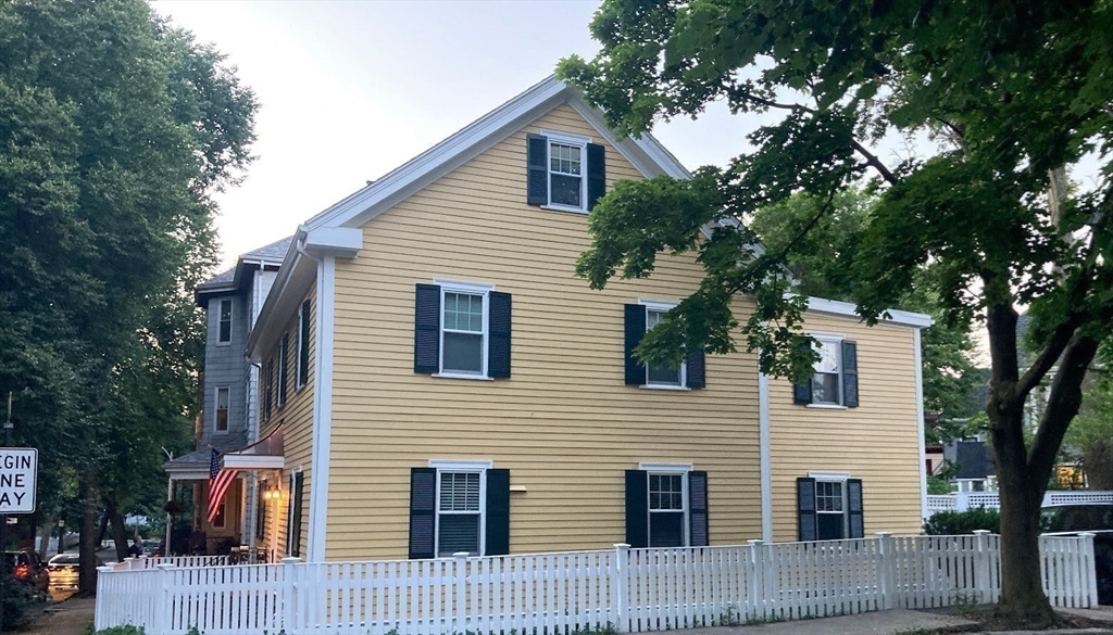 7 Perry Street, Unit 1R Brookline, MA 02445 - Photo 17 of 19
