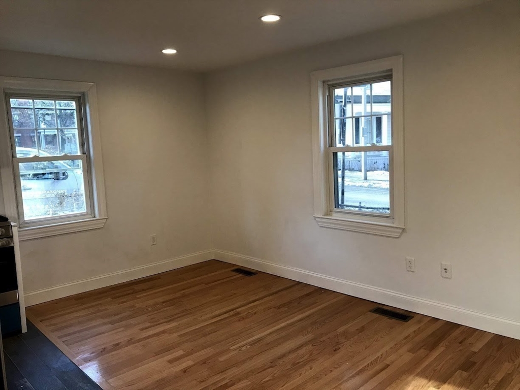 7 Perry Street, Unit 1R Brookline, MA 02445 - Photo 4 of 19