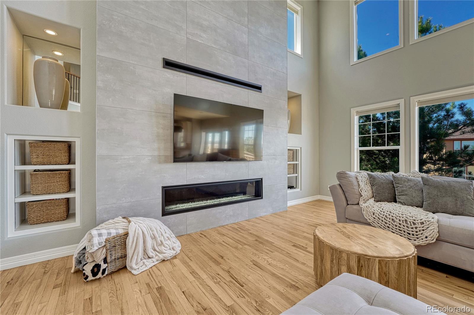 1575 Ridgetrail Court Castle Rock, CO 80104 - Photo 7 of 45