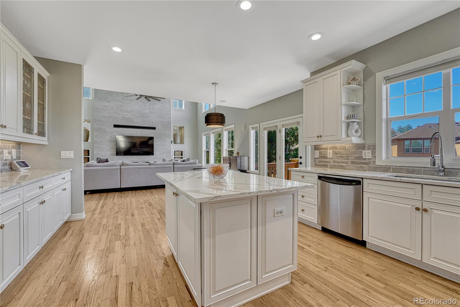 1575 Ridgetrail Court Castle Rock, CO 80104 - Photo 9 of 45