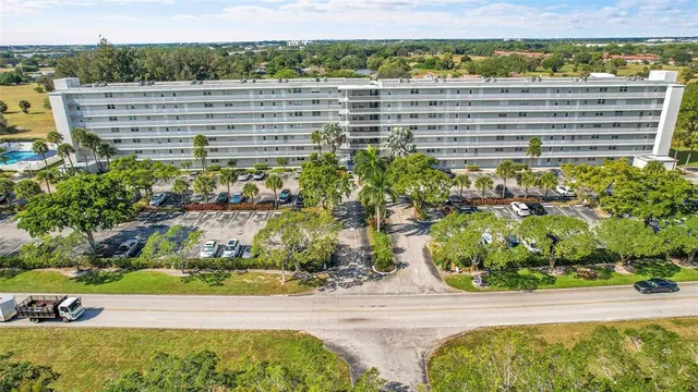 $219,000 | 6161 Northwest 2nd Avenue, Unit 123, Boca Raton, FL 33487