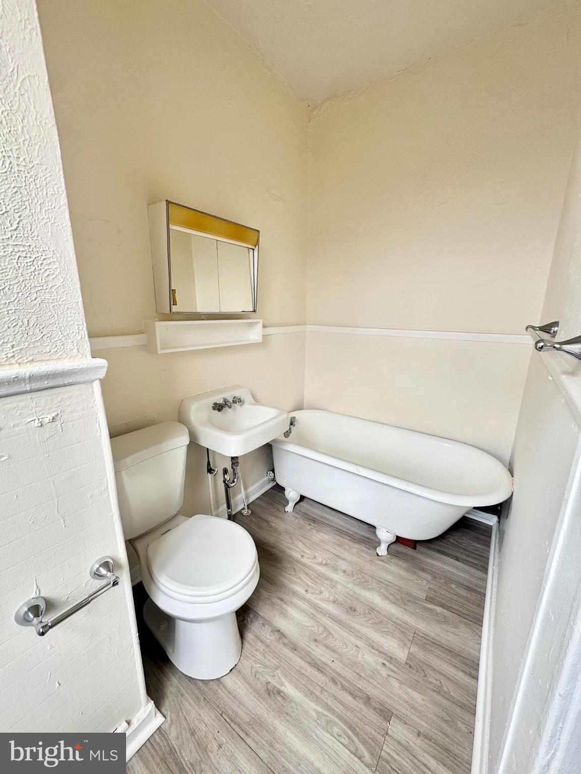 5040 Walnut Street, Unit 2R Philadelphia, PA 19139 - Photo 5 of 7