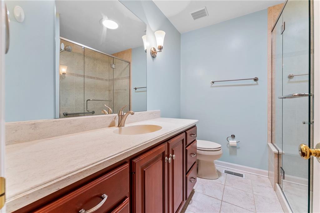 16 McBride Road Canonsburg, PA 15317 - Photo 32 of 43 Hall Bathroom