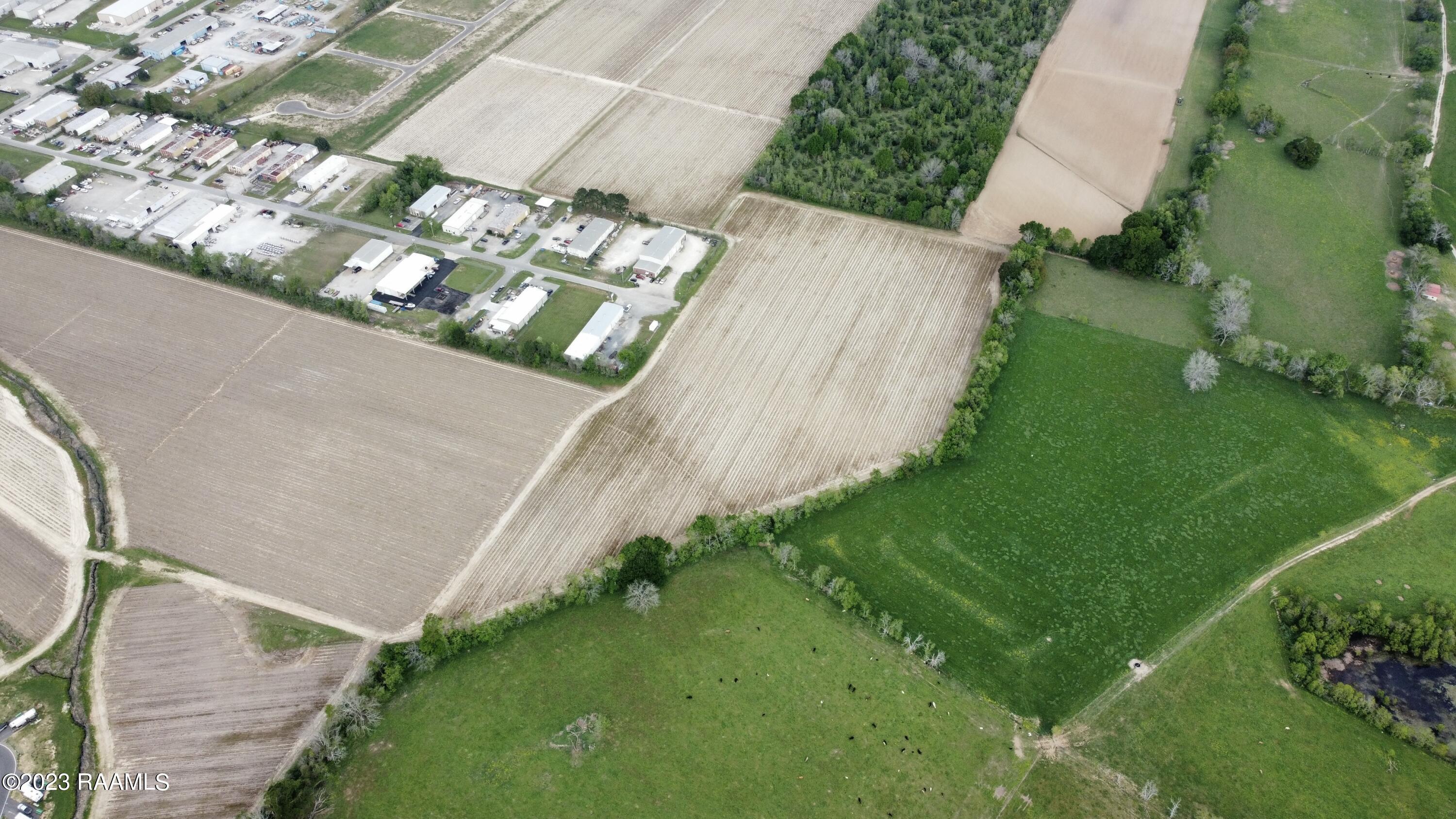 200 Blk Lafferty Drive Broussard, LA 70518 - Photo 3 of 6 Drone