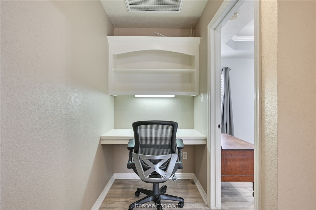 1000 Spring Loop, Unit 1904 College Station, TX 77840 - Photo 10 of 19 Study nook