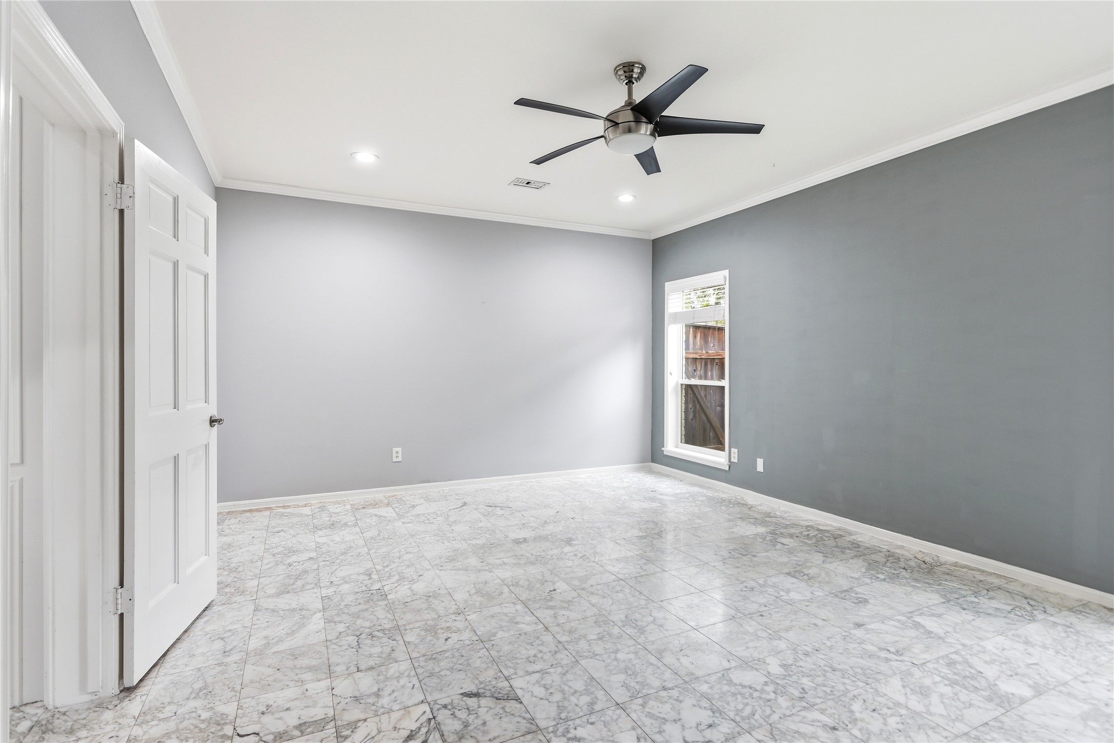 11507 Del Monte Drive Houston, TX 77077 - Photo 20 of 44 Primary bedroom.