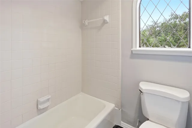 $3,100 | 11507 Del Monte Drive, Houston, TX 77077