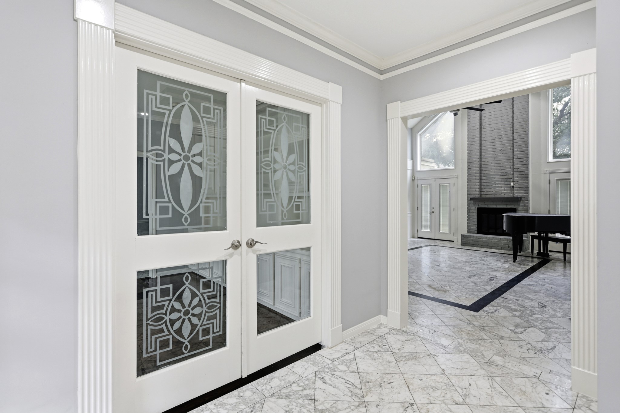 11507 Del Monte Drive Houston, TX 77077 - Photo 5 of 44 Entry Foyer