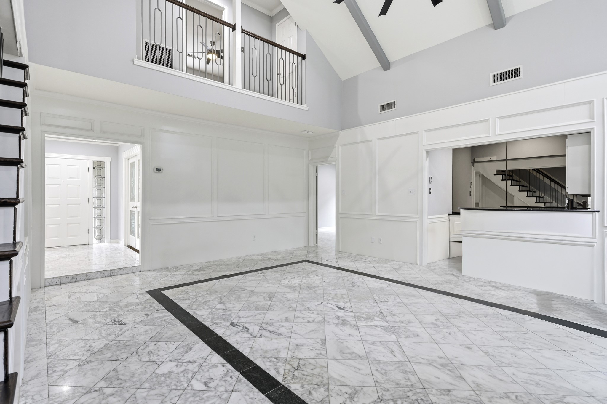 11507 Del Monte Drive Houston, TX 77077 - Photo 9 of 44 Big living room with high cathedral ceiling.
