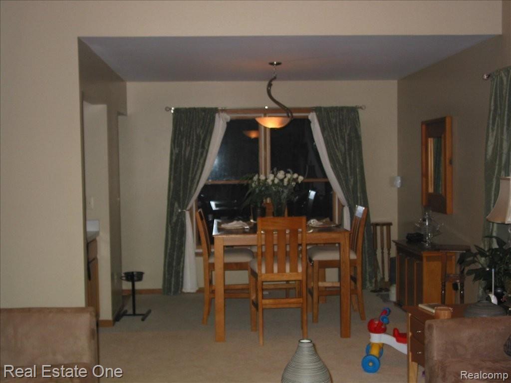 3371 Donley Avenue Rochester, MI 48309 - Photo 8 of 19 8 Dining Room 2