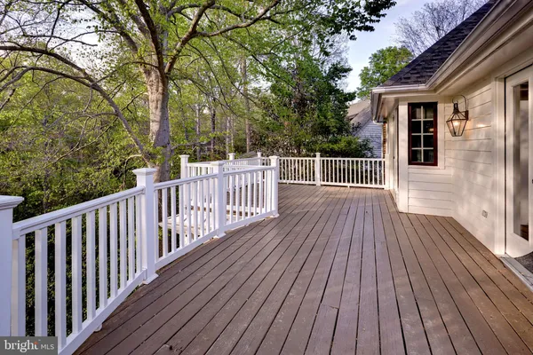 $1,100,000 | 20 The Palisades, Williamsburg, VA 23185